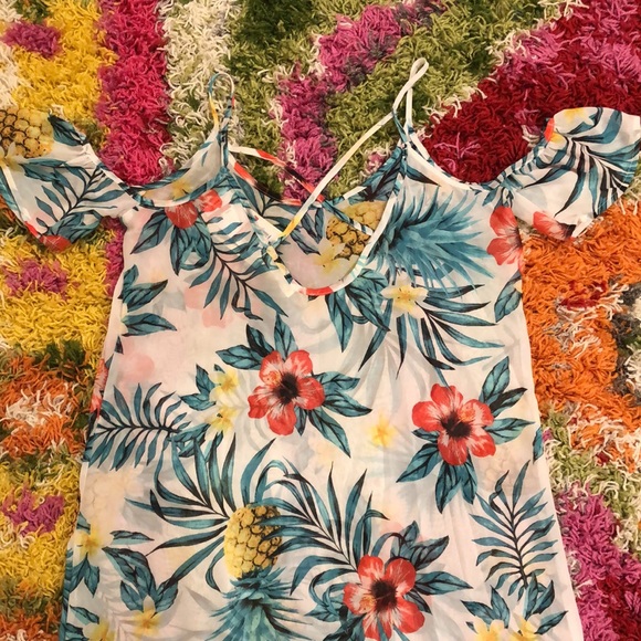 Beach Coverup - Picture 10 of 12